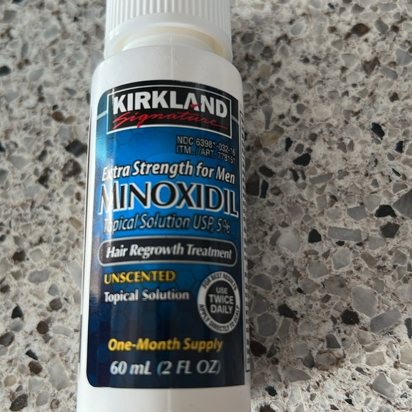 Kirkland Sealed 5% Minoxidil - Picture 2 of 2